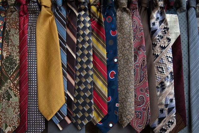 Tie